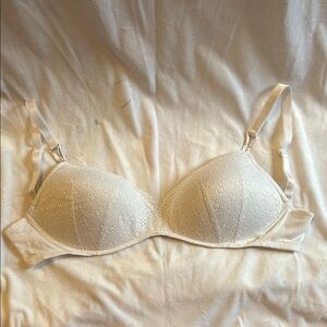 Victoria’s Secret White Lace Bra